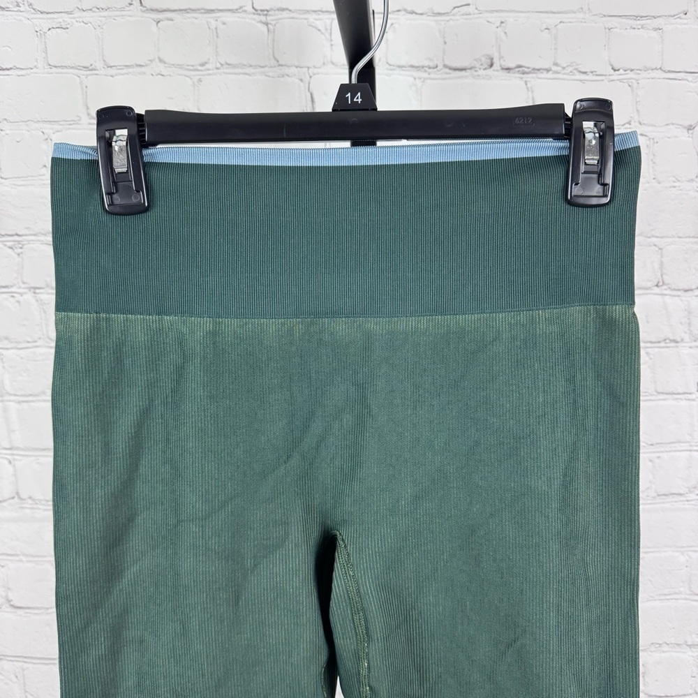 Outdoor Voices SeamlessRib 7/8 High Rise Leggings Green Textured Ribbed No Size - Picture 3 of 6